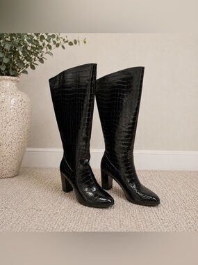 Anne Klein Nastya Wide Calf Tall Boots Black Snake Print Women’s Size 7.5